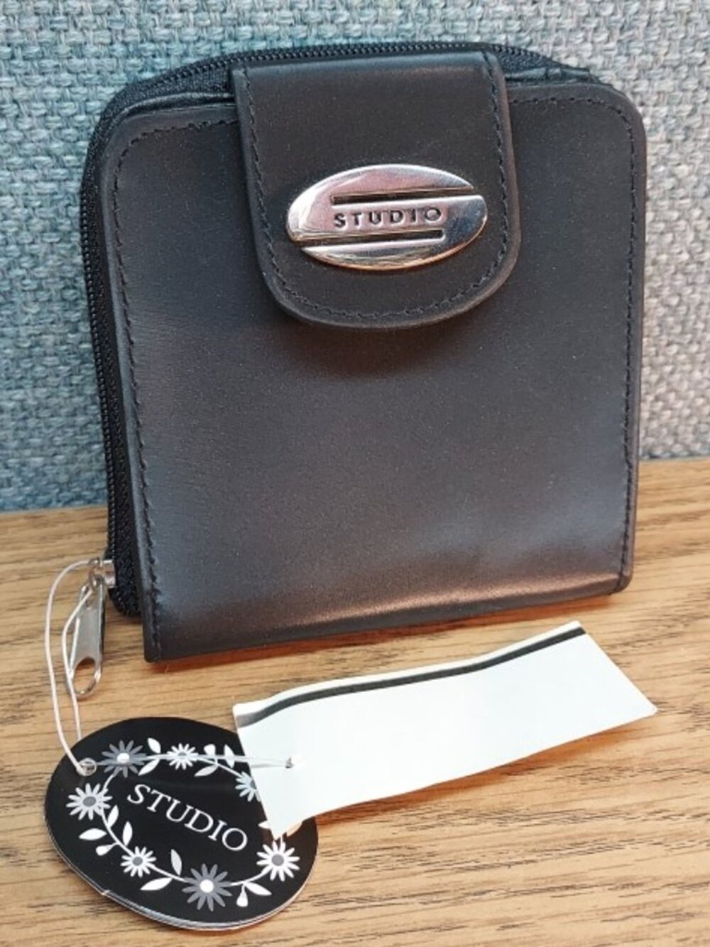 Y2K Vintage STUDIO WALLET Iridescent Black Snap Bi-Fold, Slots, Zip Compartment